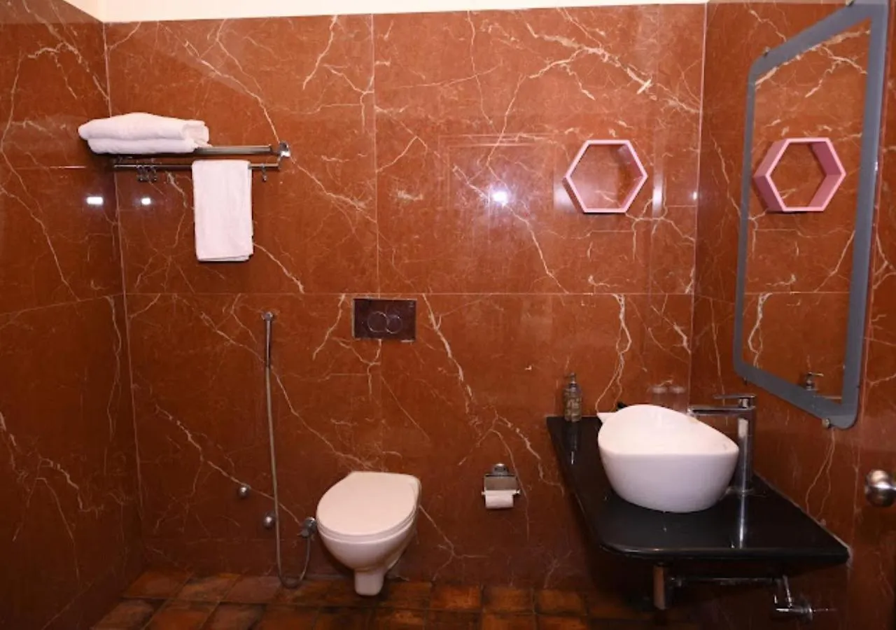 ***  Hotel Zion Inn Varanasi India